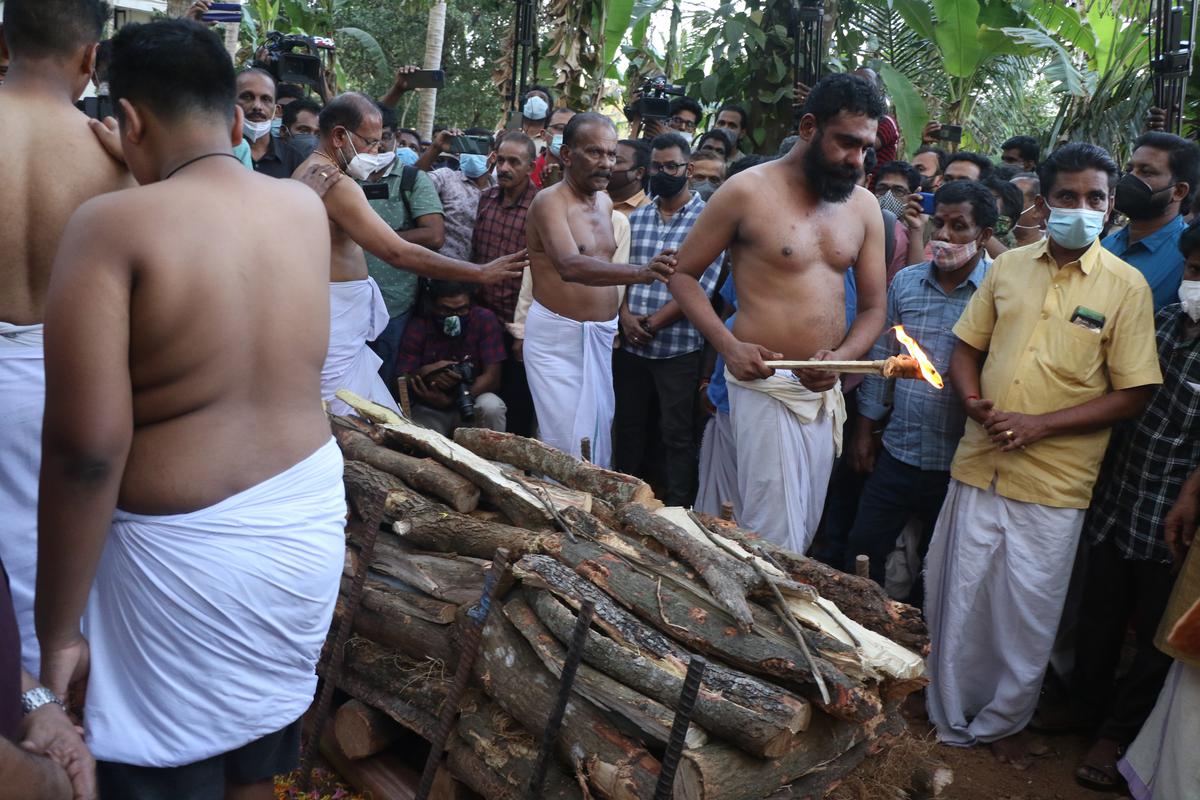 Tearful adieu to KPAC Lalitha Latest News The Hindu